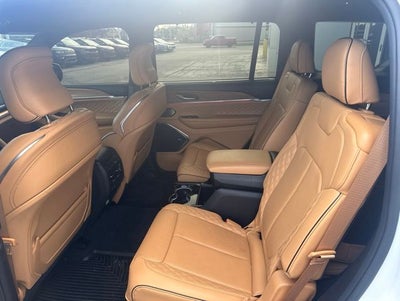 2024 Jeep Grand Cherokee L Summit 5.7 Liter V8 Hemi 4WD