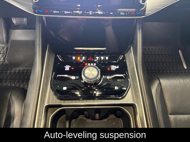 2024 Jeep Wagoneer L Series III 4x4