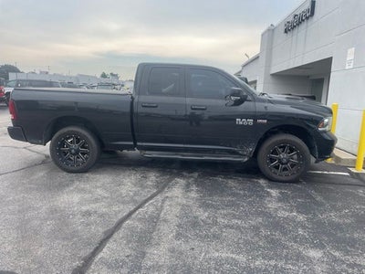 2017 RAM 1500 Sport 5.7 Liter V8 Hemi Crew Cab 4WD