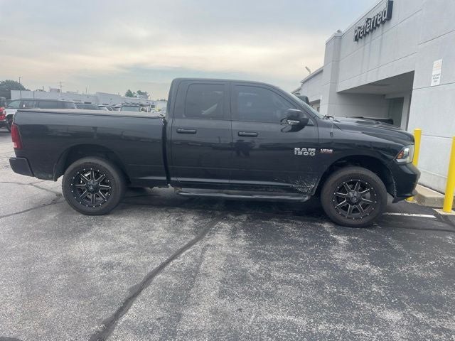 2017 RAM 1500 Sport 5.7 Liter V8 Hemi Crew Cab 4WD