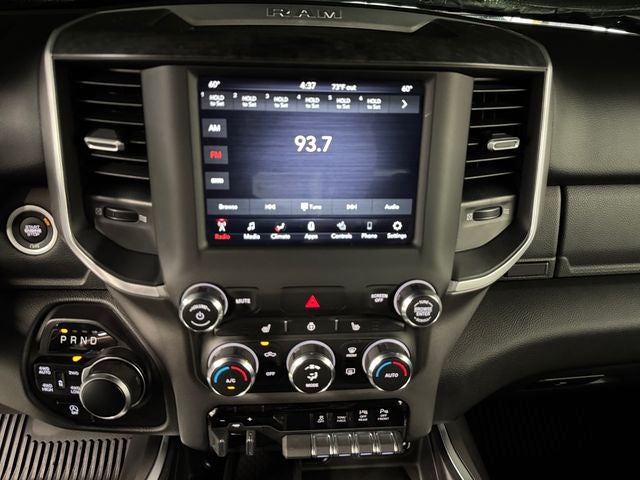 2021 RAM 1500 Big Horn Crew Cab 4x4 5'7' Box
