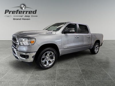 2022 RAM 1500 Big Horn Crew Cab 4x4 5'7' Box