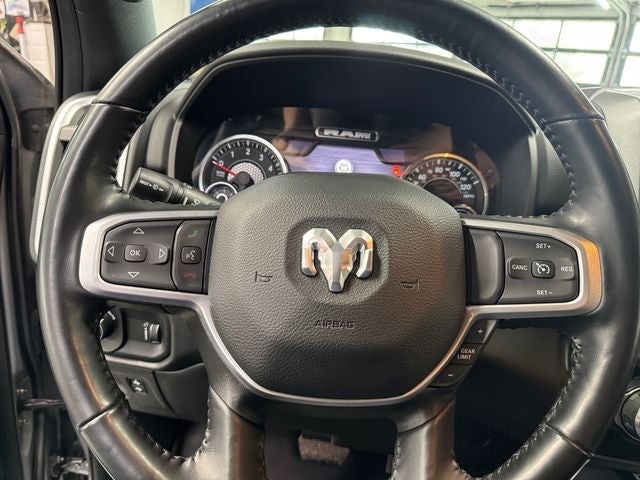 2022 RAM 1500 Big Horn Crew Cab 4x4 5'7' Box