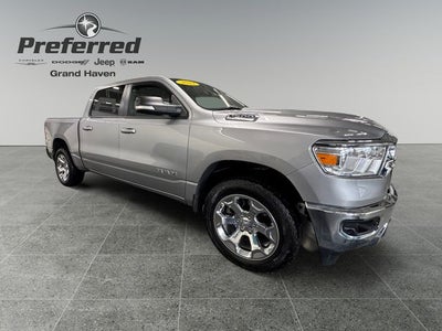 2022 RAM 1500 Big Horn Crew Cab 4x4 5'7' Box
