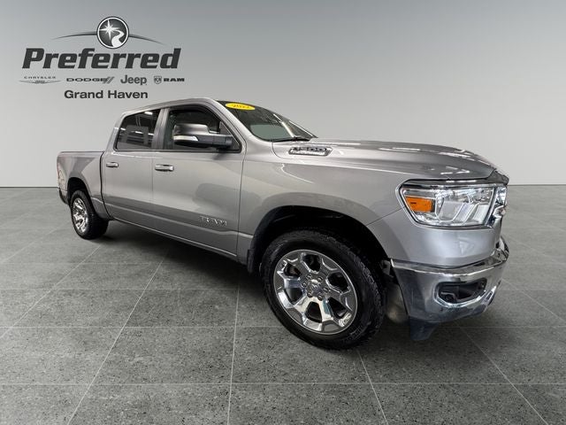 2022 RAM 1500 Big Horn Crew Cab 4x4 5'7' Box