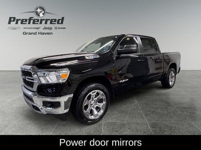 2022 RAM 1500 Big Horn Crew Cab 4x4 5'7' Box