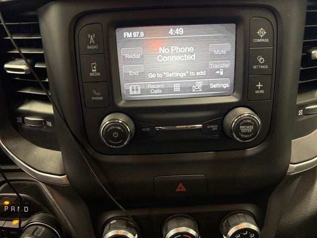 2022 RAM 1500 Big Horn Crew Cab 4x4 5'7' Box