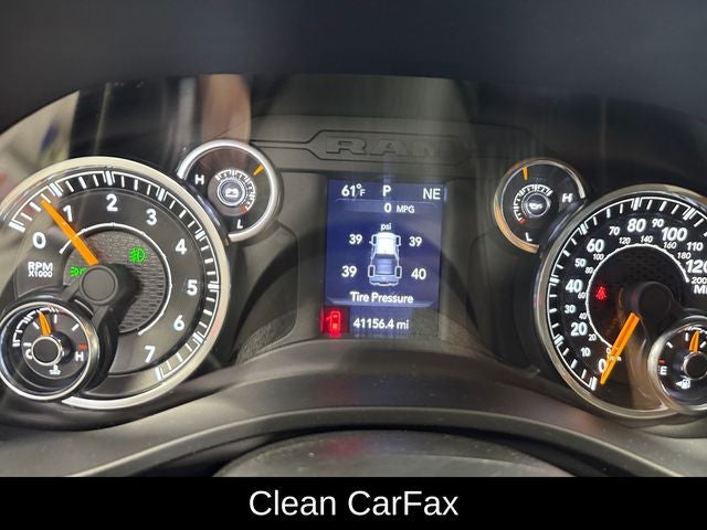 2022 RAM 1500 Big Horn Crew Cab 4x4 5'7' Box