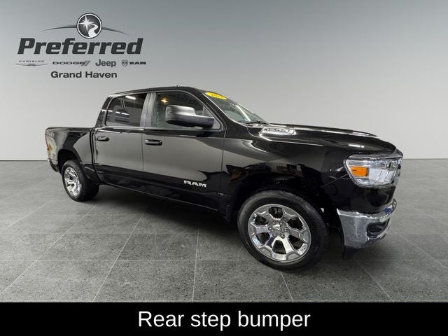 2022 RAM 1500 Big Horn Crew Cab 4x4 5'7' Box
