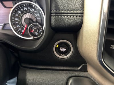 2022 RAM 1500 Laramie 5.7 Liter V8 Hemi Crew Cab 4WD