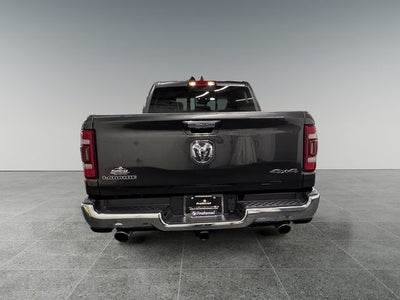 2022 RAM 1500 Laramie 5.7 Liter V8 Hemi Crew Cab 4WD