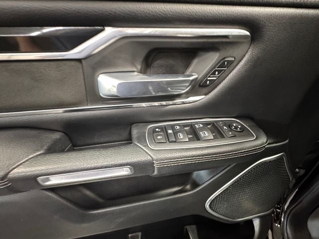 2021 RAM 1500 Laramie Crew Cab 4x4 5'7' Box
