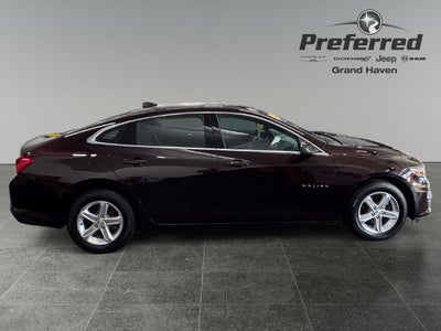 2021 Chevrolet Malibu FWD 1FL