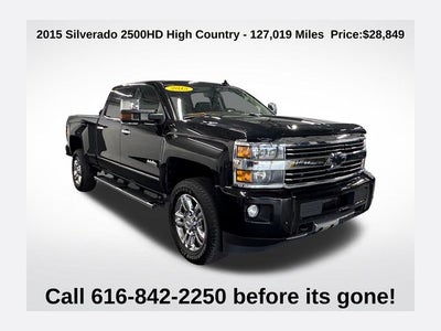 2015 Chevrolet Silverado 2500HD High Country 6.0 Liter V8 Crew Cab 4WD