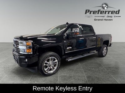 2015 Chevrolet Silverado 2500HD High Country 6.0 Liter V8 Crew Cab 4WD