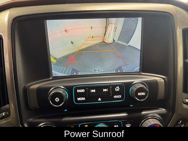 2015 Chevrolet Silverado 2500HD High Country 6.0 Liter V8 Crew Cab 4WD