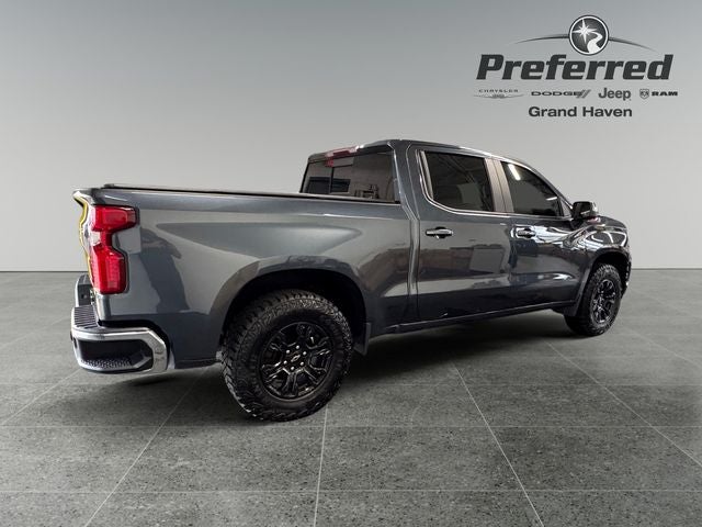 2020 Chevrolet Silverado 1500 4WD Crew Cab Short Bed LT
