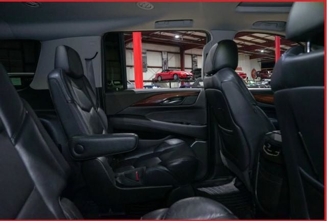 2018 Cadillac Escalade ESV Luxury