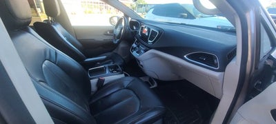 2017 Chrysler Pacifica Touring L Plus 3.6 Liter V6 7 Passenger 3rd Row Seating