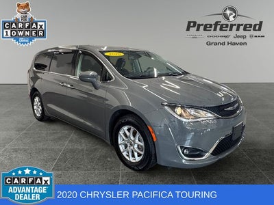 2020 Chrysler Pacifica Touring