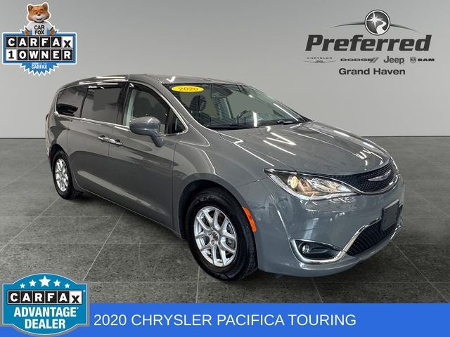 2020 Chrysler Pacifica Touring
