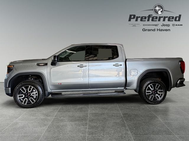 2024 GMC Sierra 1500 4WD Crew Cab Short Box AT4
