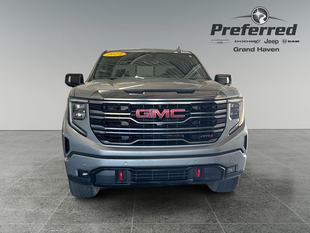 2024 GMC Sierra 1500 4WD Crew Cab Short Box AT4