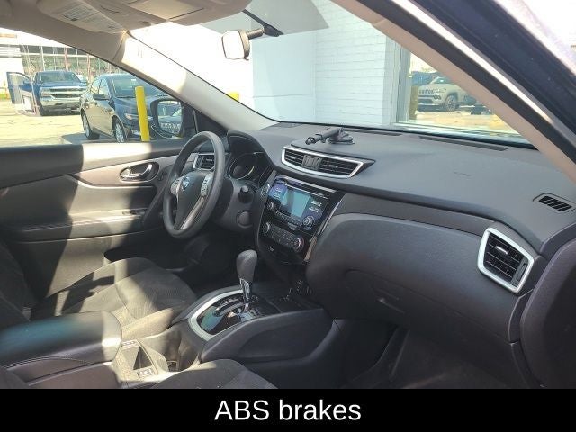 2016 Nissan Rogue SV 2.5 Liter FWD