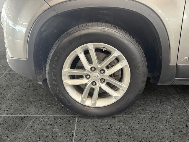 2014 Kia Sorento LX 2.4 Liter AWD