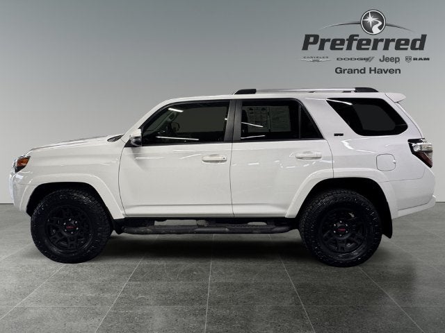 2020 Toyota 4Runner SR5
