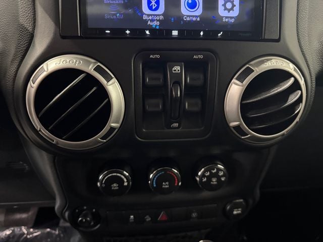 2018 Jeep Wrangler JK Unlimited Sahara 4x4