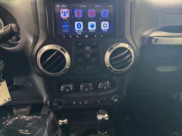 2018 Jeep Wrangler JK Unlimited Sahara 4x4