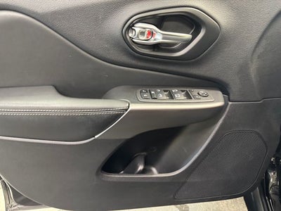 2022 Jeep Cherokee Latitude Lux 3.2 Liter V6 4WD