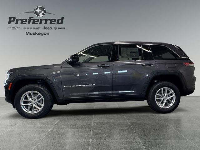 2025 Jeep Grand Cherokee Laredo X 4x4