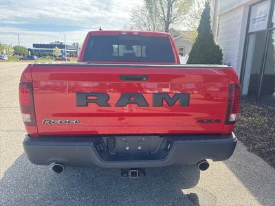 2016 RAM 1500 Rebel 5.7 Liter V8 hemi Crew Cab 4WD