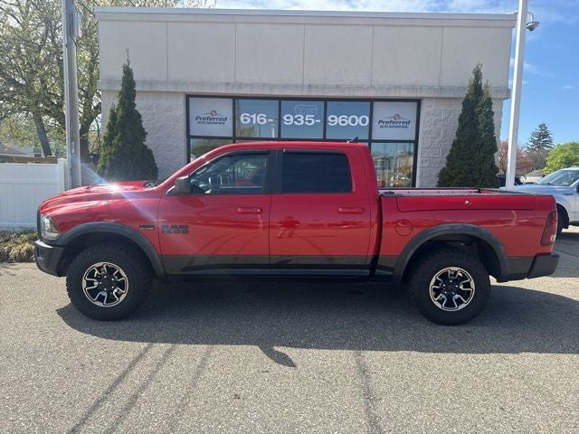 2016 RAM 1500 Rebel 5.7 Liter V8 hemi Crew Cab 4WD