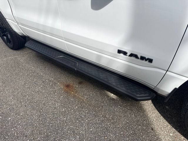 2022 RAM 1500 Big Horn/Lone Star 5.7 Liter V8 Hemi Crew Cab 4WD