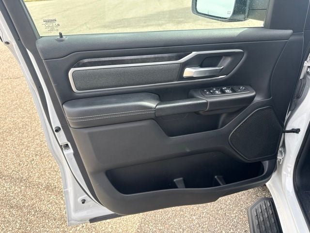 2022 RAM 1500 Big Horn/Lone Star 5.7 Liter V8 Hemi Crew Cab 4WD