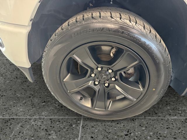 2022 RAM 1500 Big Horn Crew Cab 4x4 5'7' Box