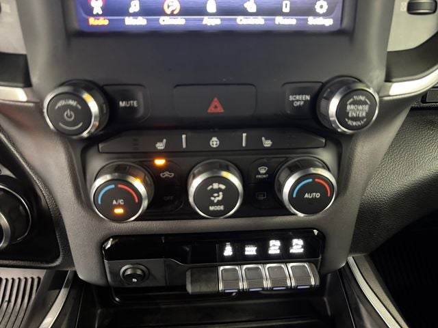 2021 RAM 1500 Big Horn Crew Cab 4x4 5'7' Box