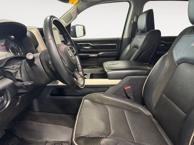 2022 RAM 1500 Laramie Crew Cab 4x4 5'7' Box