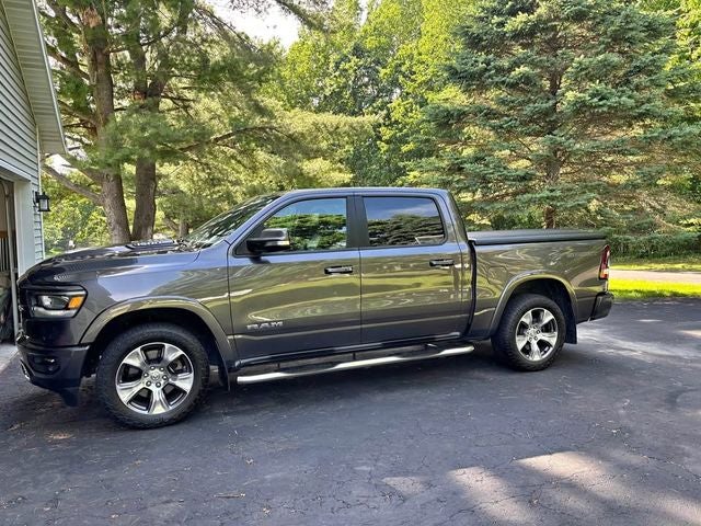 2020 RAM 1500 Laramie 5.7 Liter V8 Hemi Crew Cab 4WD