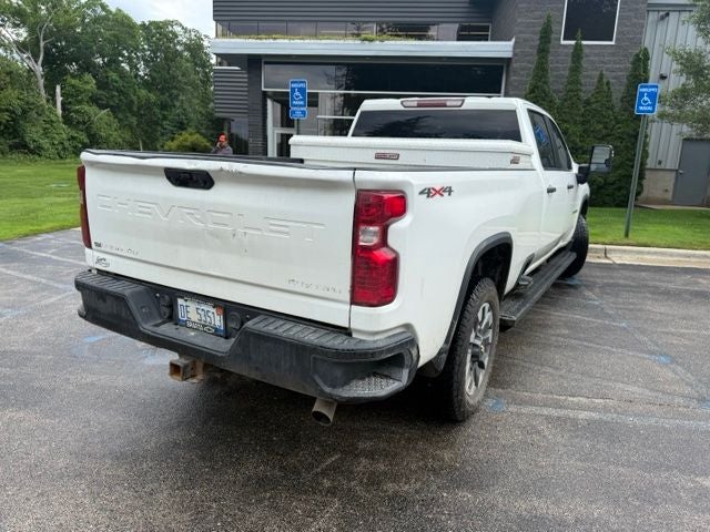 2023 Chevrolet Silverado 2500HD Custom 6.6 Liter V8 Crew Cab Crew Cab 4WD