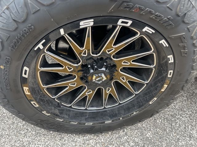 2017 Nissan Titan XD PRO-4X 5.0 Liter V8 Crew Cab 4WD