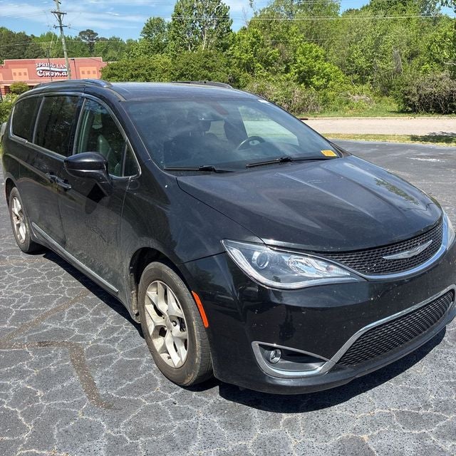 2020 Chrysler Pacifica Touring L 3.6 Liter V6 7 Passenger 3rd Row Seating