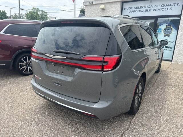 2021 Chrysler Pacifica Touring L 3.6 Liter V6 7 Passenger 3rd Row Seating