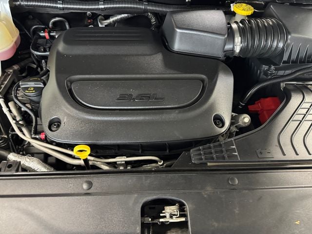 2023 Chrysler Pacifica Touring L 3.6 Liter V6 7 Passenger 3rd Row Seating