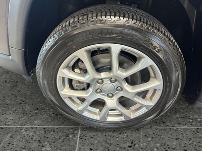 2023 Jeep Compass Latitude Lux FWD