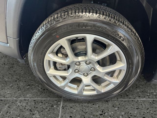 2023 Jeep Compass Latitude Lux FWD