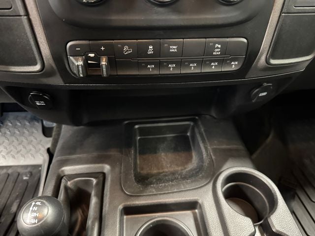 2017 RAM 2500 Tradesman 6.4 Liter V8 Hemi Crew Cab 4WD